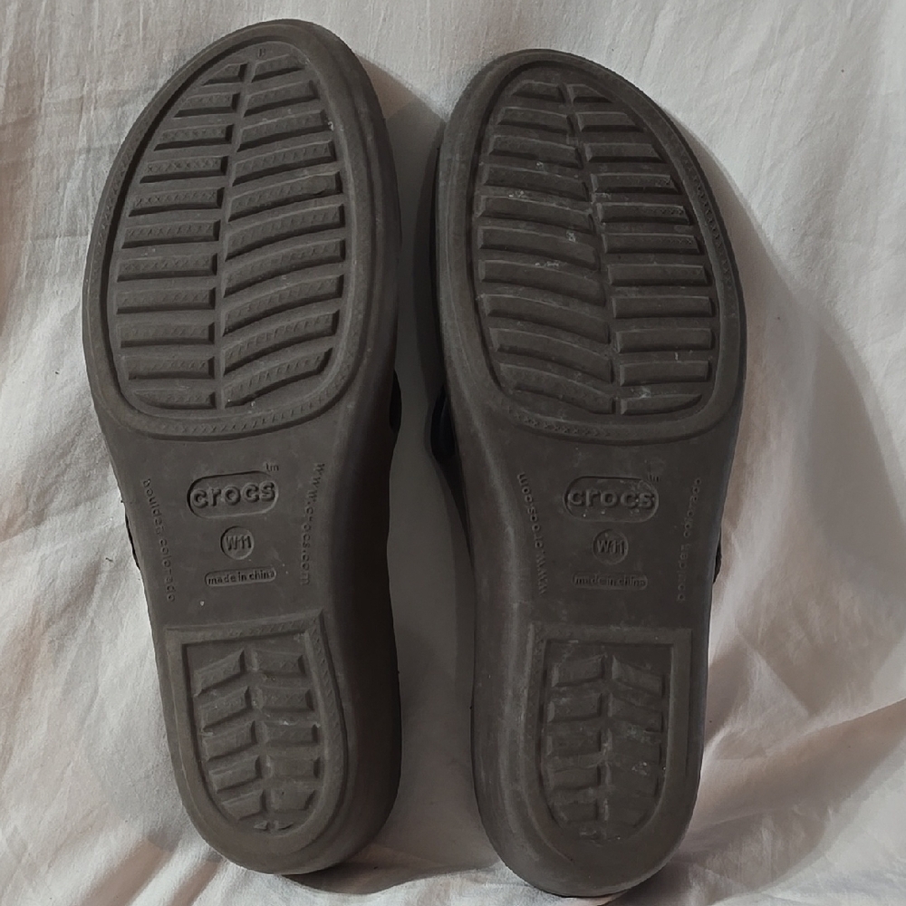 CROCS Women's Brown Flats & Loafers - Picture 3 of 6